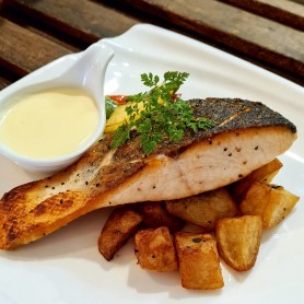 Seared Salmon with LEmon Herb Sauce